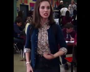 Alison Brie nude - Pseudo-handjob