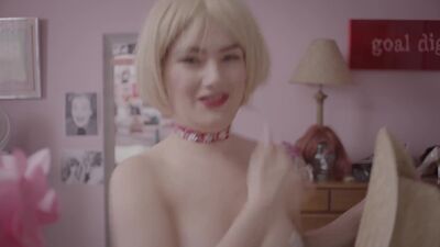 Katie Boland nude - Lolz-ita