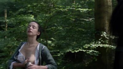Laura Donnelly Has Some Fresh Milking Plot - Film nackt