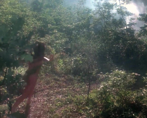 I Don't Ragret Seeing Julia Louis-Dreyfus Half Naked In "Troll" - Film nackt