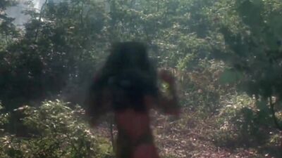 I Don't Ragret Seeing Julia Louis-Dreyfus Half Naked In "Troll" - Film nackt