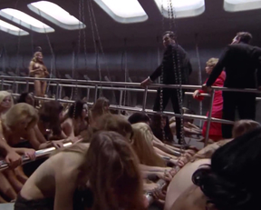 Raquel Welch And Friends - The Magic Christian - Film nackt