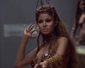 Raquel Welch And Friends - The Magic Christian - Film nackt