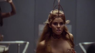 Raquel Welch And Friends - The Magic Christian - Film nackt