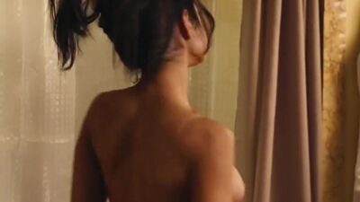 Genevieve Guzchack In 'Mardi Gras - Spring Break' - Film nackt