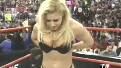 Trish Stratus About To Take It All Off! - Film nackt