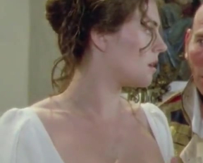 Elizabeth Hurley In Sharpe's Enemy - Film nackt