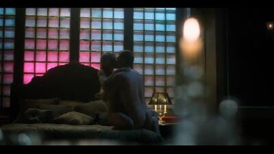 Kristin Lehman In Altered Carbon - Film nackt