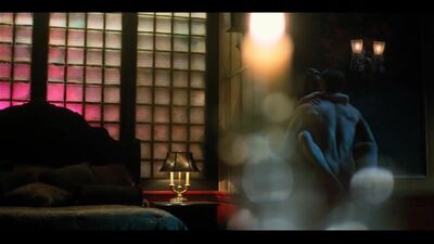 Kristin Lehman In Altered Carbon - Film nackt