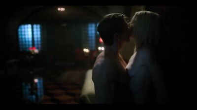 Kristin Lehman In Altered Carbon - Film nackt