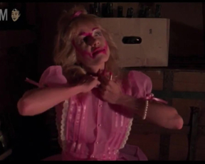 Linnea Quigley Stripping-Night Of The Demons - Film nackt