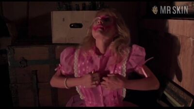 Linnea Quigley Stripping-Night Of The Demons - Film nackt