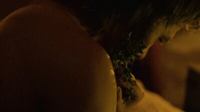 Florence Pugh: Outlaw King, Part One. - Film nackt