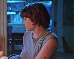 A 21 Year Old Angelina Jolie Revealing Her Perfect Breasts In 'Foxfire' - Film nackt