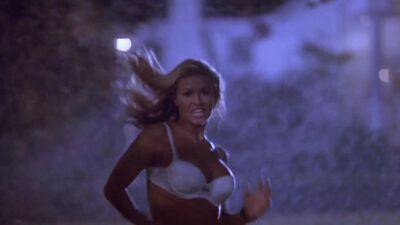Carmen Electra In Scary Movie - Film nackt