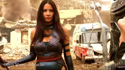 Plot Compilation: Superwomen - Film nackt