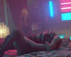 Sofia Boutella And Charlize Theron Plotting... Something ;) - Film nackt