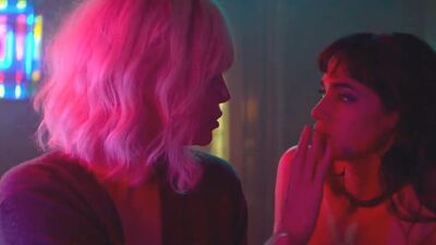 Sofia Boutella And Charlize Theron Plotting... Something ;) - Film nackt