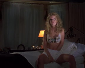 Kelly Preston - Love Is A Gun - Film nackt