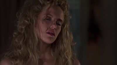 Kelly Preston - Love Is A Gun - Film nackt