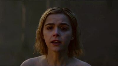 Kiernan Shipka In The Chilling Adventures Of Sabrina - Film nackt