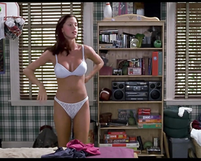 Shannon Elizabeth naked - American Pie