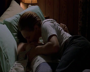 Michelle Williams, Chloe Sevigny - If These Walls Could Talk 2