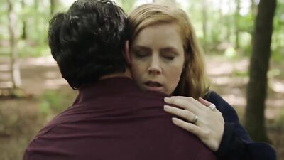 Amy Adams sexy - Sharp Objects S01E04
