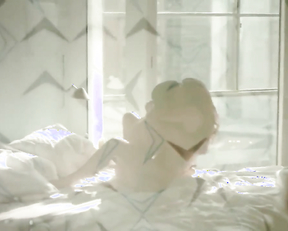 Leticia Colin nude - Ponte Aerea