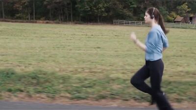 Alexandra Daddario sexy - Bereavement