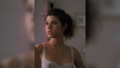 Marisa Tomei naked - Untamed Heart