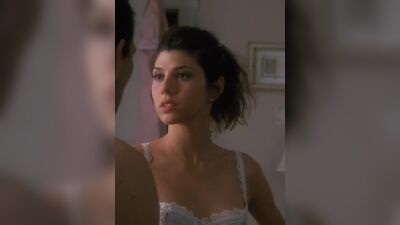 Marisa Tomei naked - Untamed Heart