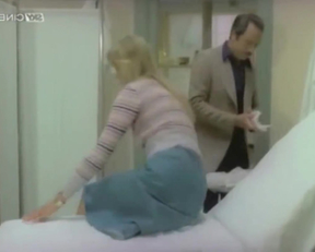 Gloria Guida sexy - Il Medico La Studentessa 1976