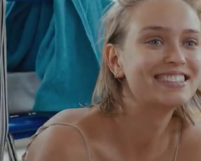 Caro Cult nude - Interrail