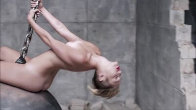 Miley Cyrus nude - Wrecking Ball Uncensored