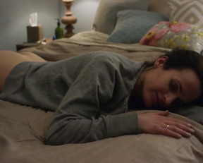 Elizabeth Reaser Backplot ass - Easy