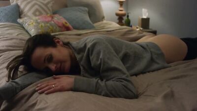 Elizabeth Reaser Backplot ass - Easy