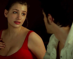 Miriam Giovanelli sexy