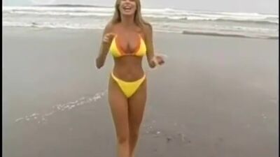 Sofia Vergara bikini