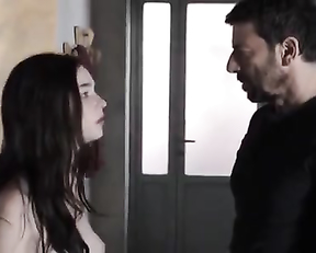 Matilda De Angelis In Una Famiglia - Film nackt