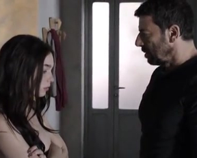 Matilda De Angelis In Una Famiglia - Film nackt