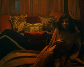 Amara Zaragoza - Strange Angel - S01E07 - Film nackt