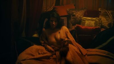 Amara Zaragoza - Strange Angel - S01E07 - Film nackt