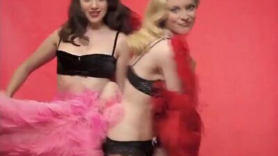 Alison Brie, Gillian Jacobs - Frolic Together