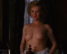 Carice Van Houten nude