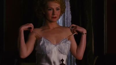 Carice Van Houten nude