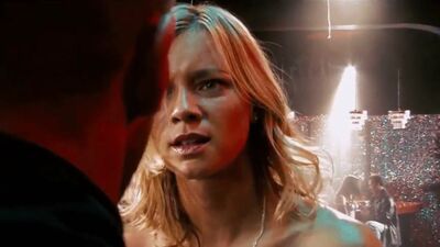 Amy Smart nude - Crank