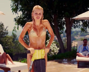 Sophie Monk - Date Movie - Film nackt