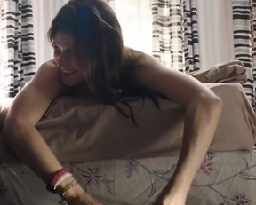 Alexandra Daddario In Baked In Brooklyn - Film nackt