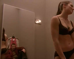 Jessica Biel In 'London' - Film nackt